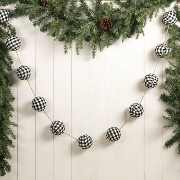 Glitzhome Glitzhome 72"L Black & White Plaid Fabric Garland