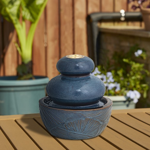 Glitzhome Glitzhome 8.75"H Turquoise Leaf Textured Ceramic Tabletop Fountain With Pump And LED Light (KD)