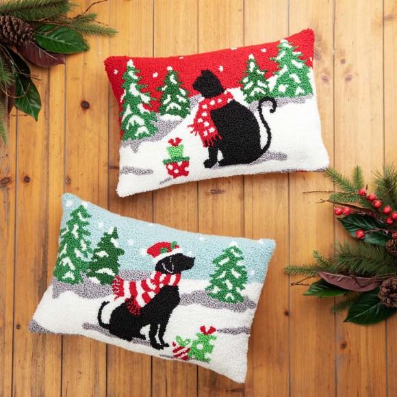 Glitzhome Glitzhome Set Of 2 18"L Hooked Christmas Cat & Dog Pillow