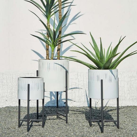 Glitzhome Glitzhome Set Of 3 Washed White Metal Plant Stands