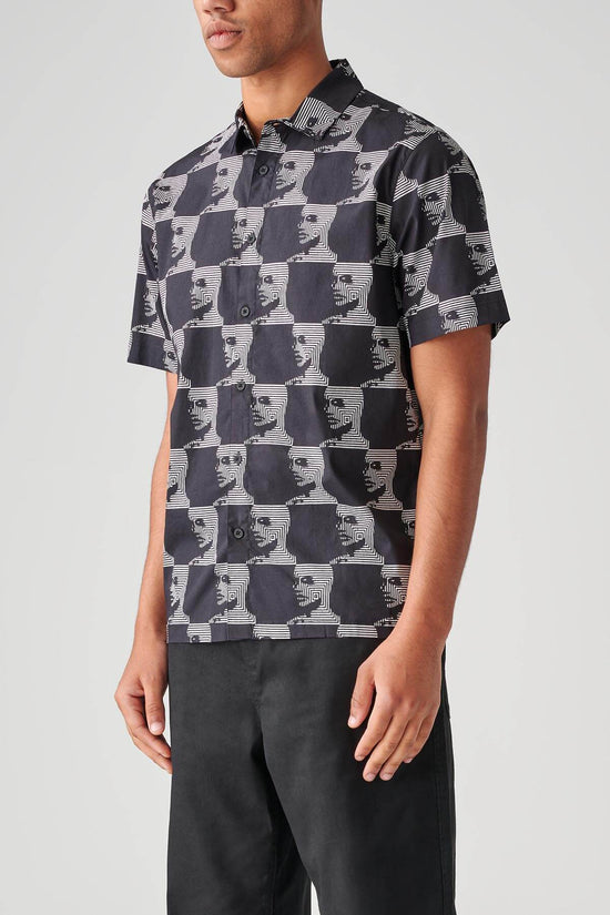 Globe Circuits SS Shirt - Black