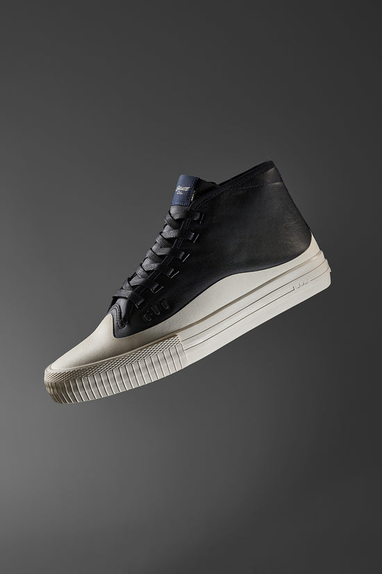 Globe Gillette Mid - Black Leather - Skate Shoes