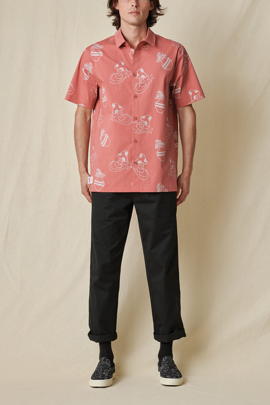Globe Underground Holiday SS Shirt - Red Smoke