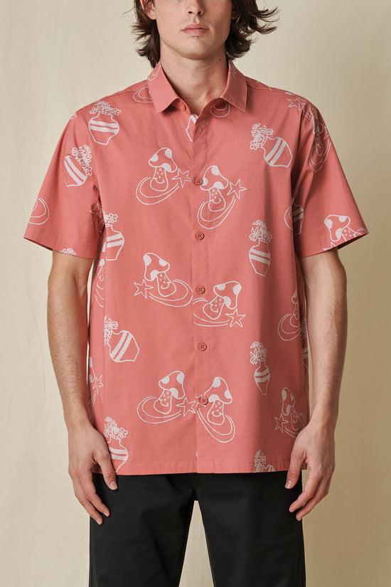 globe Underground Holiday SS Shirt - Red Smoke