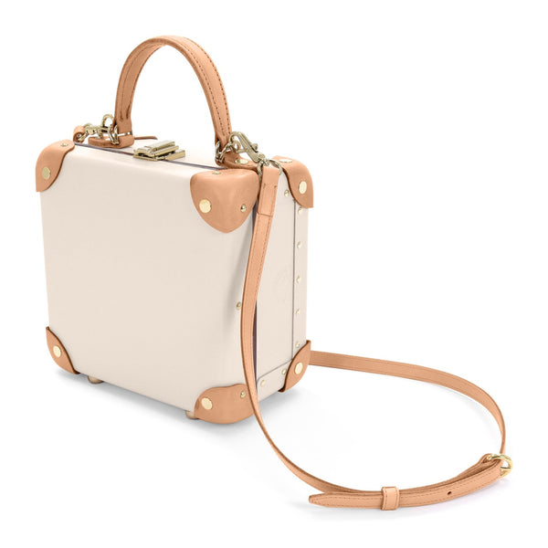 Globe Trotter Safari London Square