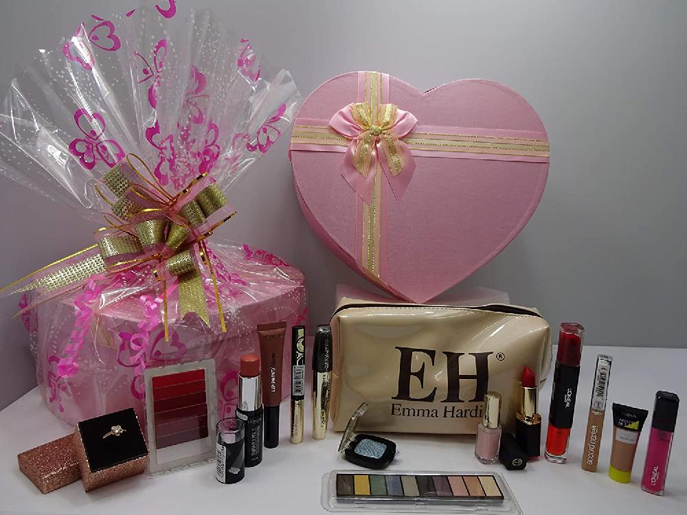 globe trotter 12pc L'Oreal Make Up Products In Gift Box Gift Wrapped Valentines Day Hamper For Her