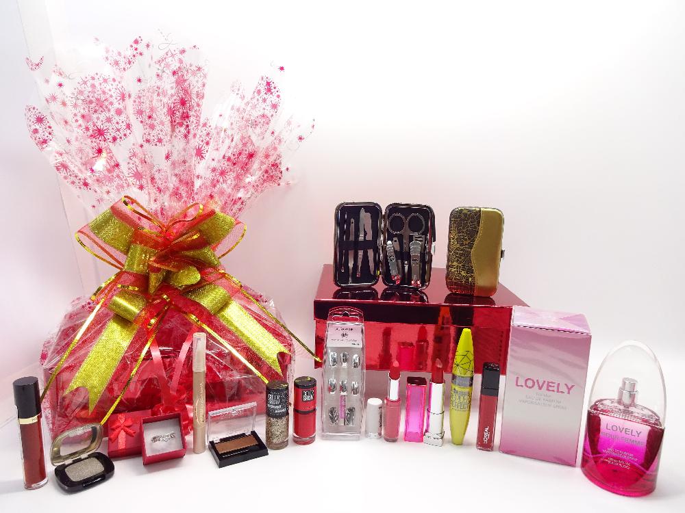 globe trotter 12pc Perfume and Make Up Gift Hamper Luxury Beauty Bundle For Women Free Crystal Ring Included