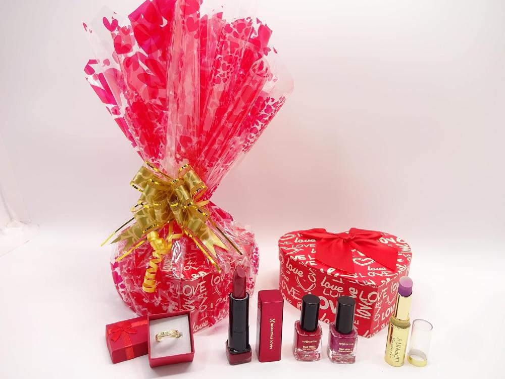 globe trotter Gift Hamper Make Up Beauty Bundle Gift Hamper Max Factor Gift Set Crystal Ring Included