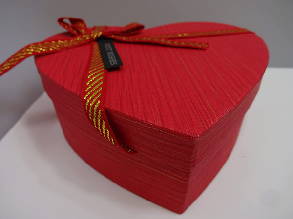 Globe Trotter No7 Shimmer Beauty Box Gift Set