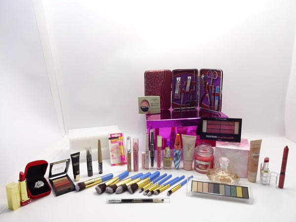 Globe Trotter Happy Mothers Day Hamper For Her Luxury Beauty Box Gift Set Perfume Make Up Scented Candle Crystal Ring Manicure Kit