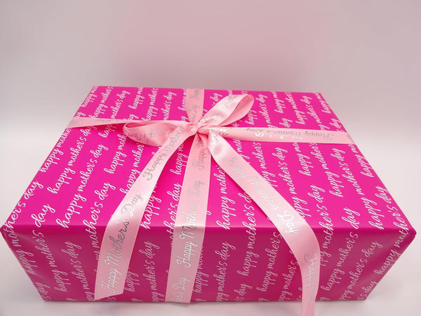 Globe Trotter Happy Mothers Day Present Wrapped Luxury Makeup Gift Set For Women Perfume Scented Candle Included In This Beauty Box