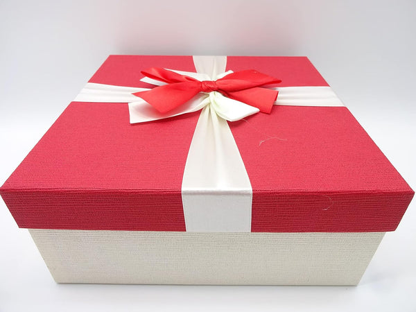 Globe Trotter L'Oreal 12pc Lip Eye & Nail Gift Set Beauty Bundle For Her + Free Manicure Tool Set + Free Foundation Included