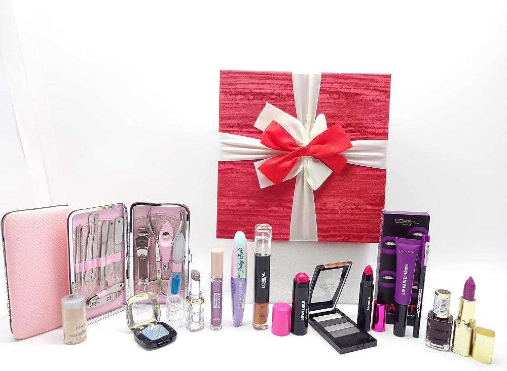 globe trotter L'Oreal 12pc Lip Eye & Nail Gift Set Beauty Bundle For Her + Free Manicure Tool Set + Free Foundation Included