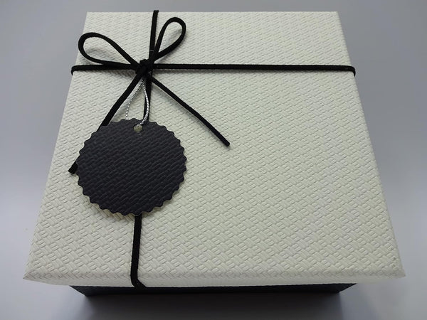 Globe Trotter L'Oreal 13pc Luxury Beauty Bundle Gift Set For Her Free Foundation Brown