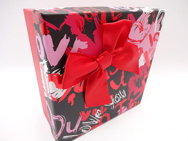 Globe Trotter L'Oreal 8pc Beauty Bundle Gift Set Manicure Tool Set