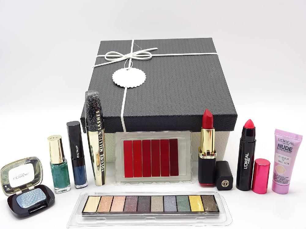 globe trotter L'Oreal 8pc Make Up Gift Box Gift Set + Free Foundation