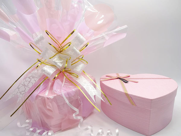 Globe Trotter L'Oreal Glam Beauty Bundle Gift Box Gift Hamper Eyeshadow Nail Polish Lips Blush Palette Kit