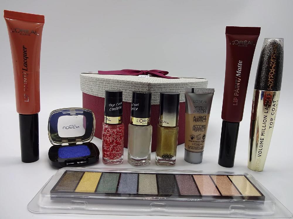 globe trotter L'Oreal Luxury Beauty Bundle Gift Set 8 Piece Make Up Gift Set For Her Free Foundation