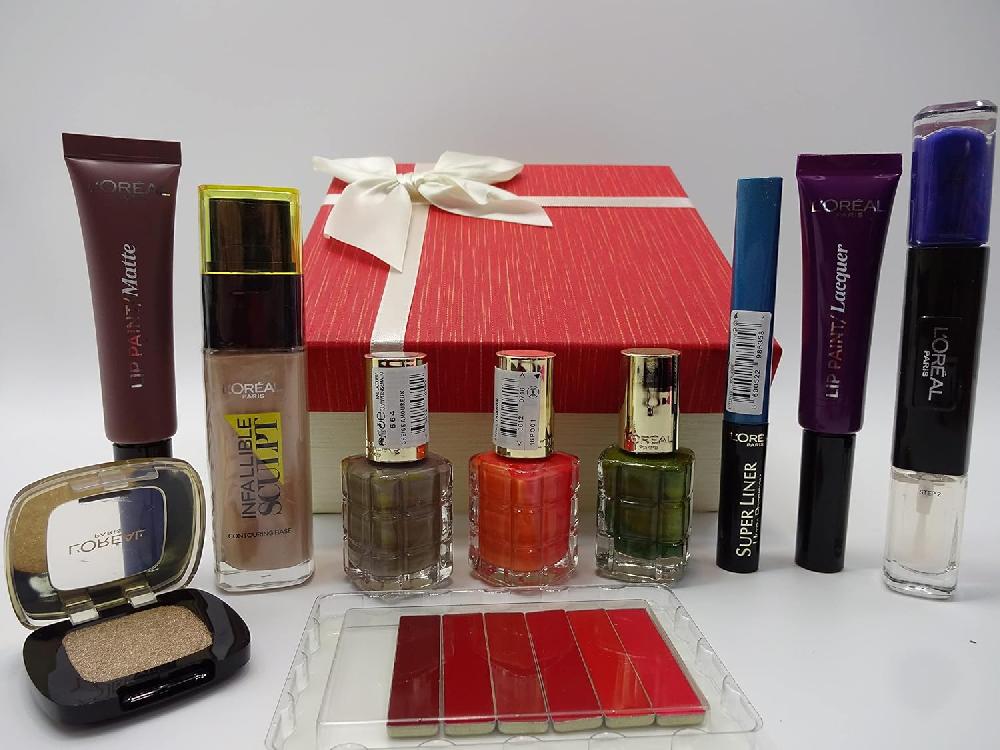 globe trotter L'Oreal Luxury Beauty Bundle Gift Set For Her 10pc Bundle For Women