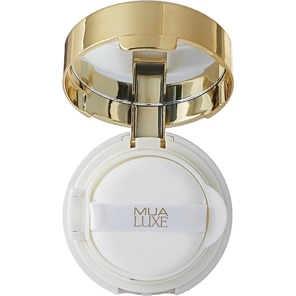 Globe Trotter Luxe-Glow-Beam-Liquid-Highlight-Cushion - MUA LUXE