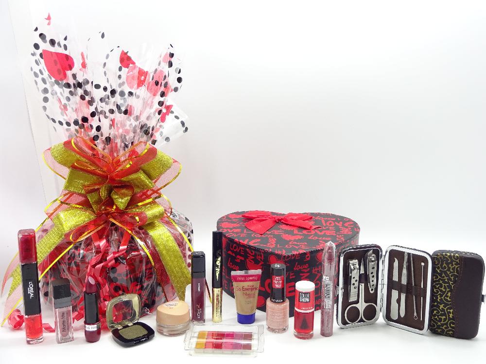globe trotter Luxury 13pc Beauty Bundle Gift Hamper For Women