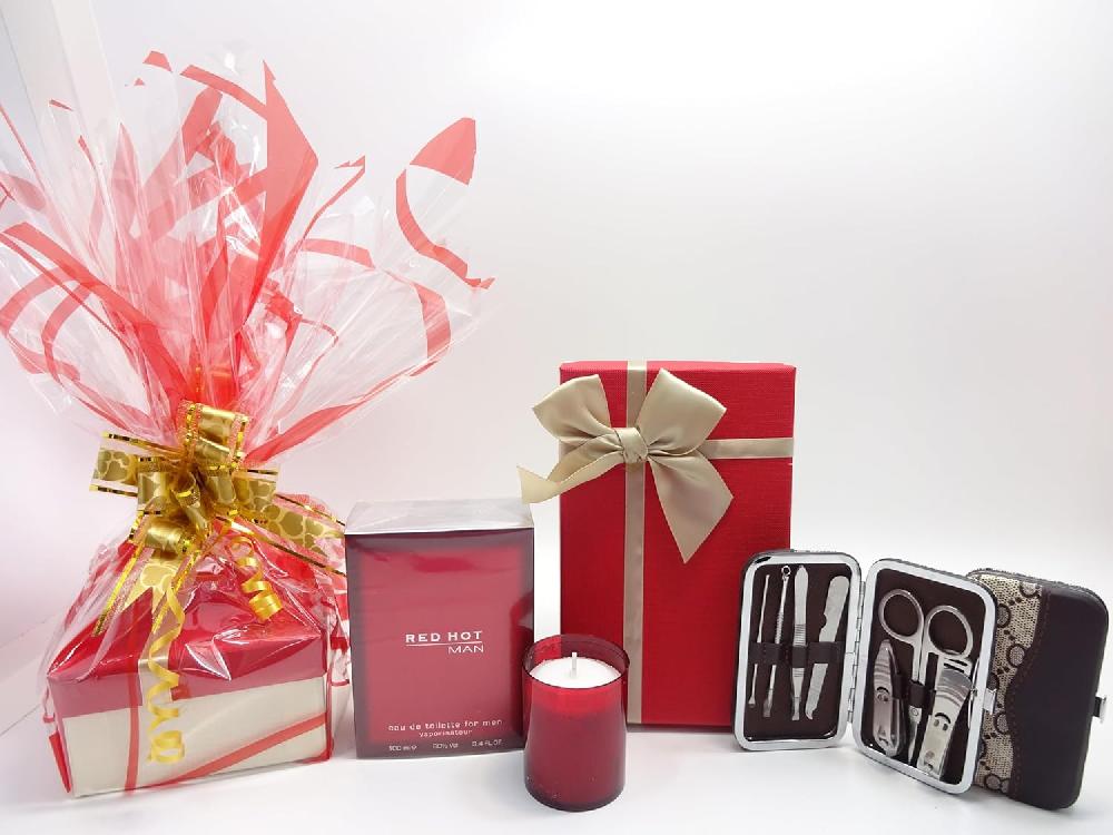globe trotter Luxury Mens Gift Hamper For Him Red Hot Man 100ml EDT For Men 6pc Mens Manicure Set Scented Candle Gents Gift Set For Men