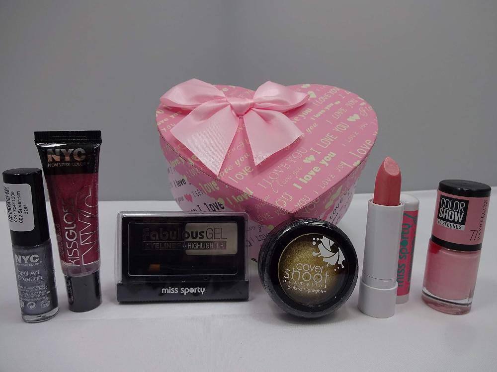 globe trotter Luxury Valentines Gift 6pc Make Up Beauty Box Make Up Bundle Gift Set For Her
