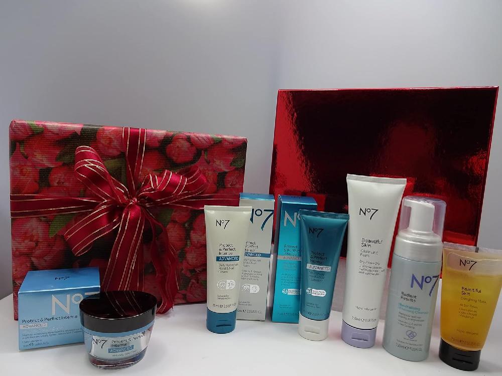 globe trotter Luxury Valentines Present No7 The Skincare Collection Gift Box Set Gift Wrapped For Her