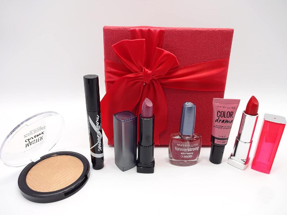 globe trotter Maybelline 6pc Make Up Beauty Bundle For Women