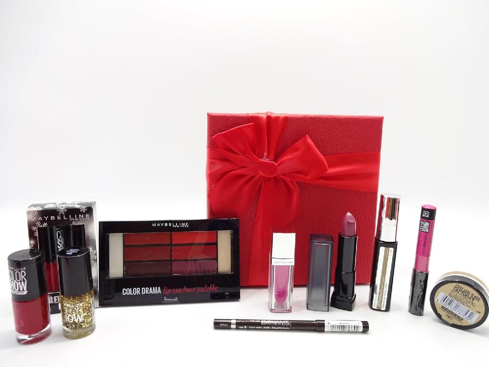 globe trotter Maybelline 9pc Makeup Bundle Beauty Gift Set