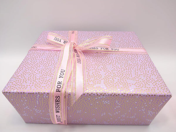 Globe Trotter Maybelline Blockbuster 22pc Beauty Box Gift Set For Women