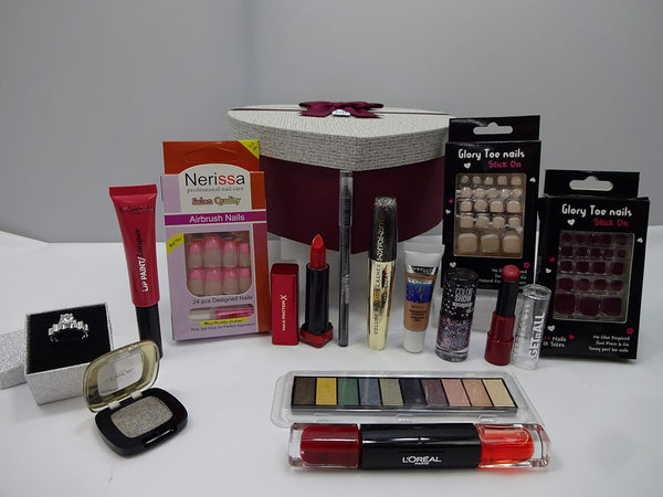 Globe Trotter MIX BRANDS 14pc Beauty Bundle Make Up Gift Hamper For Her Ring Included