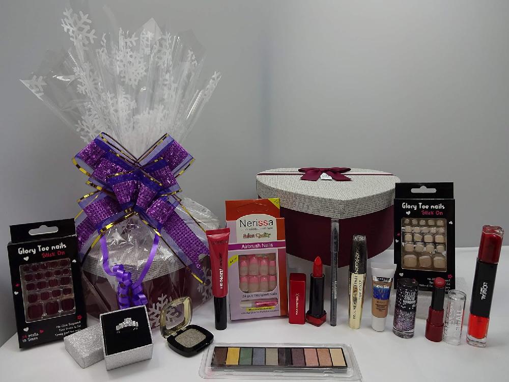 globe trotter MIX BRANDS 14pc Beauty Bundle Make Up Gift Hamper For Her Ring Included