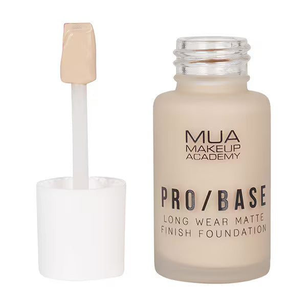 globe trotter MUA #110 PRO/BASE Long Wear Matte Finish Foundation - 30ml