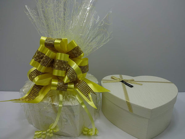 Globe Trotter No7 Limited Edition Luxury Valentines Hamper Skincare & Makeup Beauty Glam Gift Box Gift Hamper Crystal Ring Included