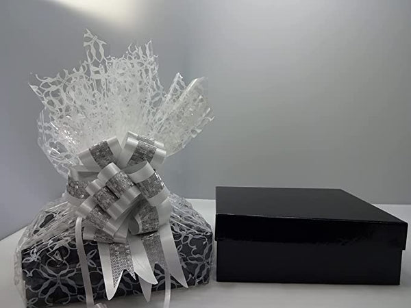 Globe Trotter No7 Limited Edition Skincare & Make Up Gift Box Gift Hamper