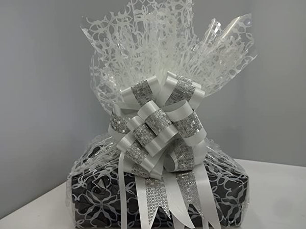 Globe Trotter No7 Limited Edition Skincare & Make Up Gift Box Gift Hamper