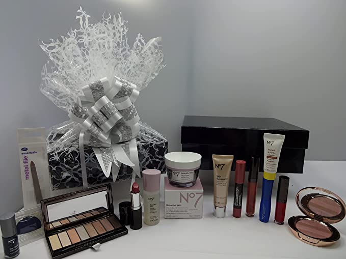 globe trotter No7 Limited Edition Skincare & Make Up Gift Box Gift Hamper