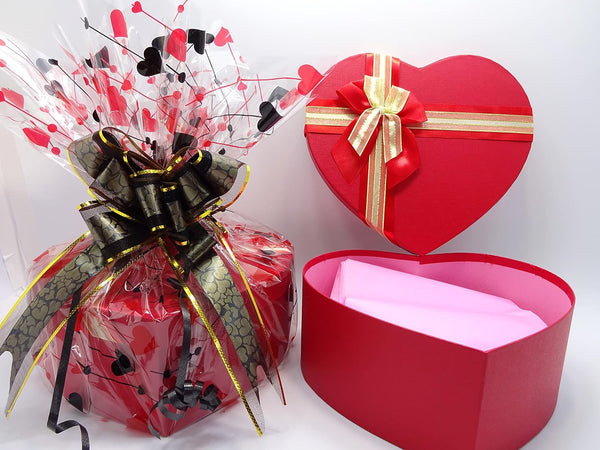 Globe Trotter No7 Must Have Beauty Collection MakeUp & Skin Care Gift Box Gift Wrapped Gift Hamper For Women