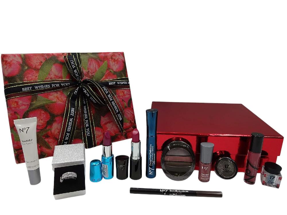 globe trotter No7 & Seventeen Unique Present For Her Must Have Luxury 10pc Beauty Gift Box Gift Wrapped Set For Her + Free Crystal Ring In Ring Box globe trotter No7 & Seventeen Unique Present For Her Must Have Luxury 10pc Beauty Gift Box Gift Wrapped Set For Her + Free Crystal Ring In Ring Box