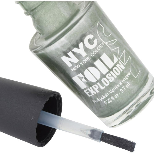 Globe Trotter NYC Foil Explosion Nail Polish Number 014 Magic Earth 9.7ml