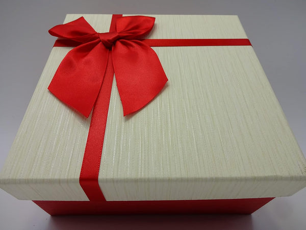 Globe Trotter Rimmel London 11pc Beauty Bundle Make Up Gift Box Set