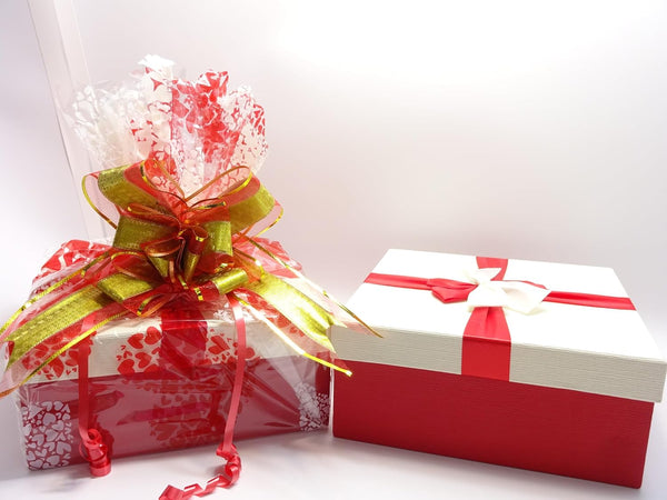 Globe Trotter Rimmel London 12pc Make Up Gift Set Gift Hamper Make Up Bundles For Her + Gift 12pc Manicure Pedicure Travel Set