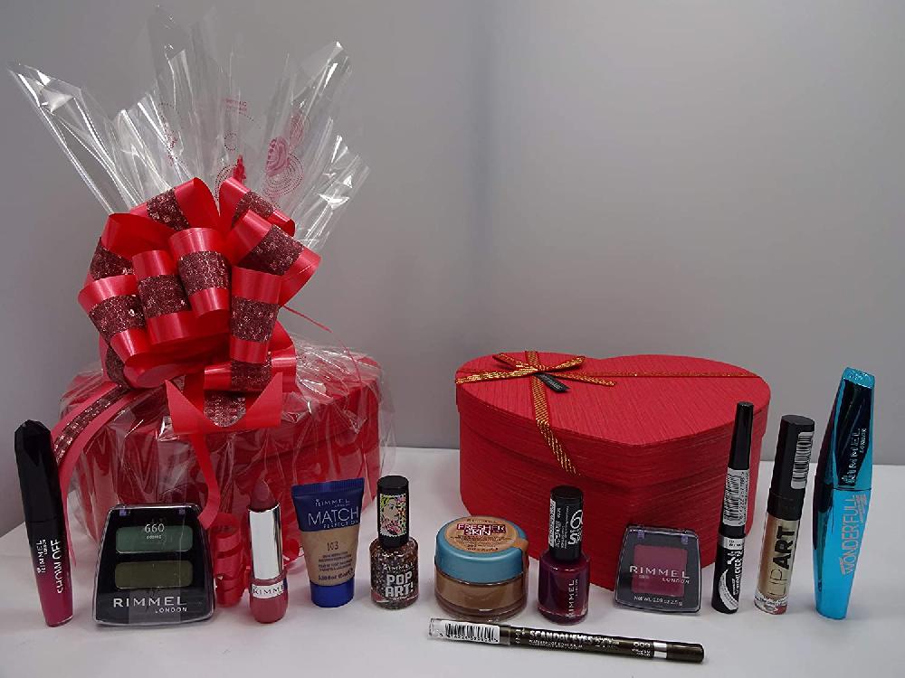 globe trotter Rimmel London Luxury 11pc Beauty Gift Box Gift Set Gift Wrapped Gift Hamper + Rimmel Foundation