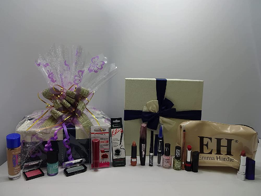 globe trotter Rimmel London Luxury Beauty Bundle Box Gift Hamper Emma Hardie Make Up Bag