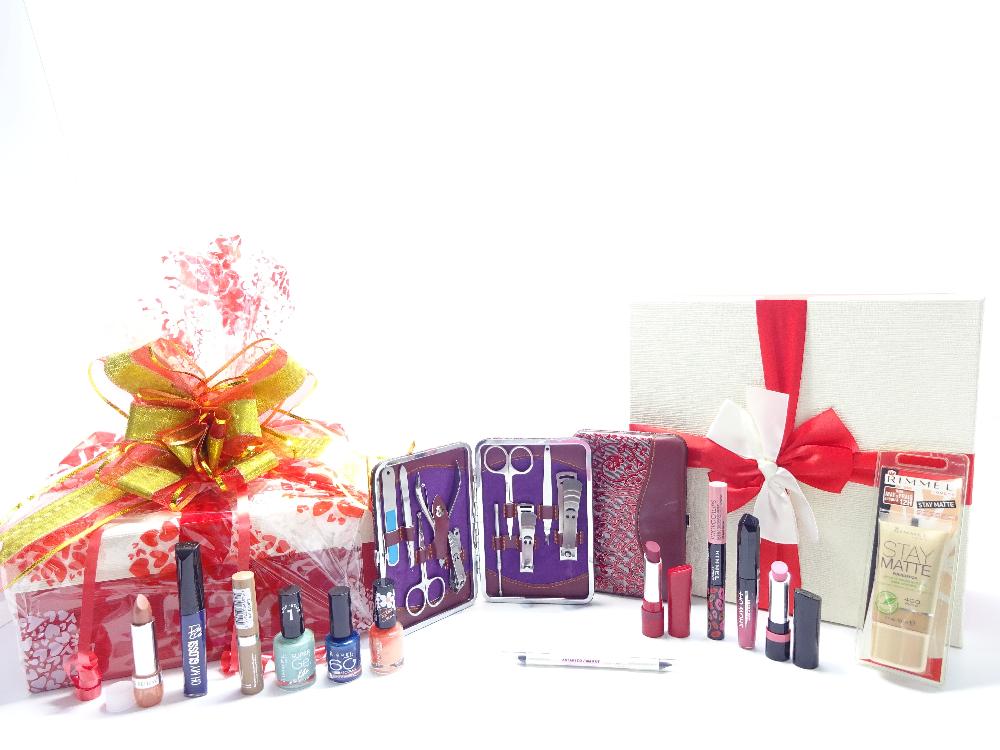 globe trotter Rimmel London Luxury Beauty Bundle Box Gift Hamper Free Manicure Kit