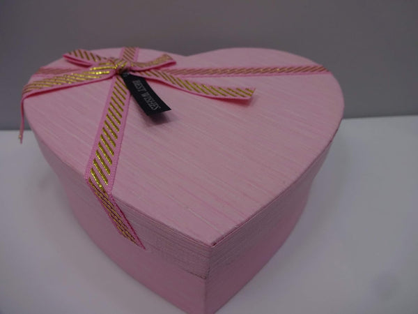 Globe Trotter Rimmel London Luxury Valentines Day Gift Beauty Box Gift Set For Her