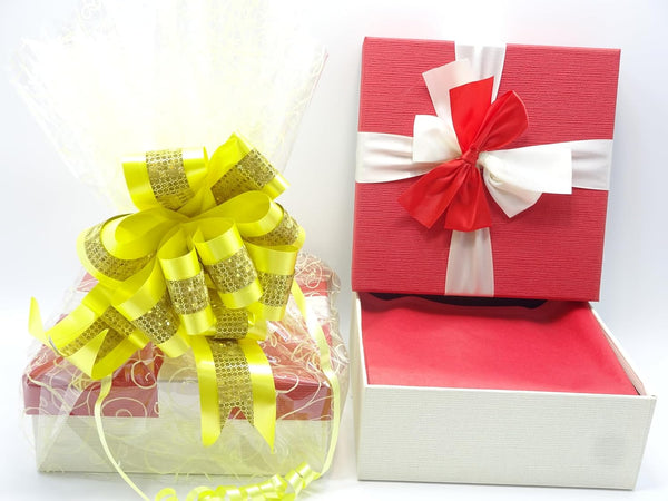 Globe Trotter Rimmel London Make Up Beauty 16pc Blockbuster Collection Gift Hamper Manicure Tool Kit