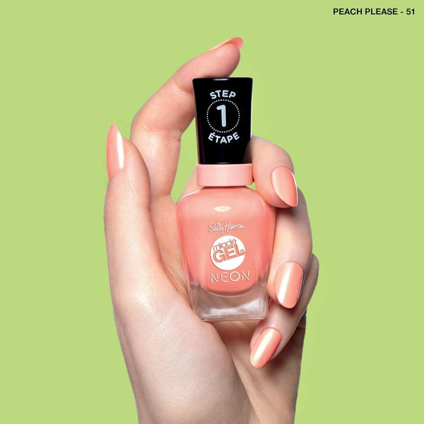 Globe Trotter Sally Hansen Miracle Gel Neon Nail Varnish 051 Peach Please