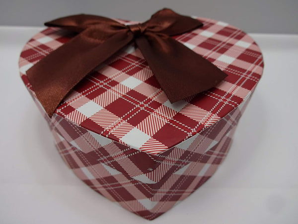 Globe Trotter Valentines Beauty Bundle Make Up Kit For Women 6 Piece Bundle Set In Gift Box